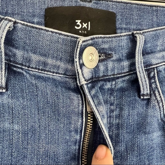 3x1 Colette Slim Crop in Colbey Wash, Distressed, Size 26 - Picture 6 of 7